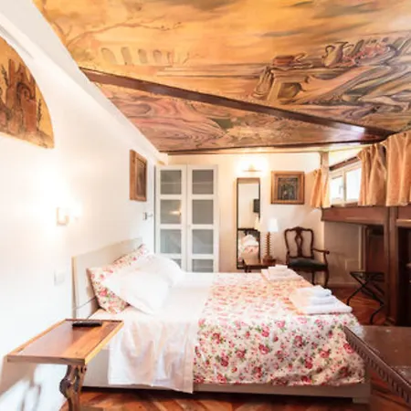 La Del Pino Bed & Breakfast